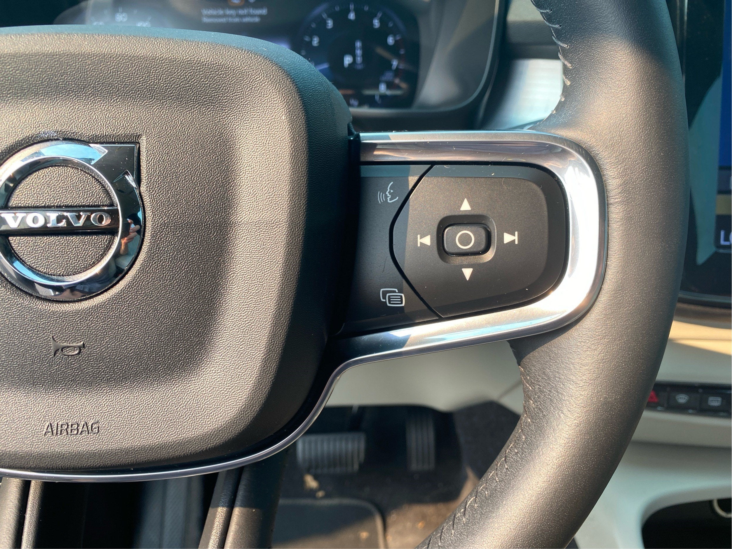 2021 Volvo XC40 T5 Momentum