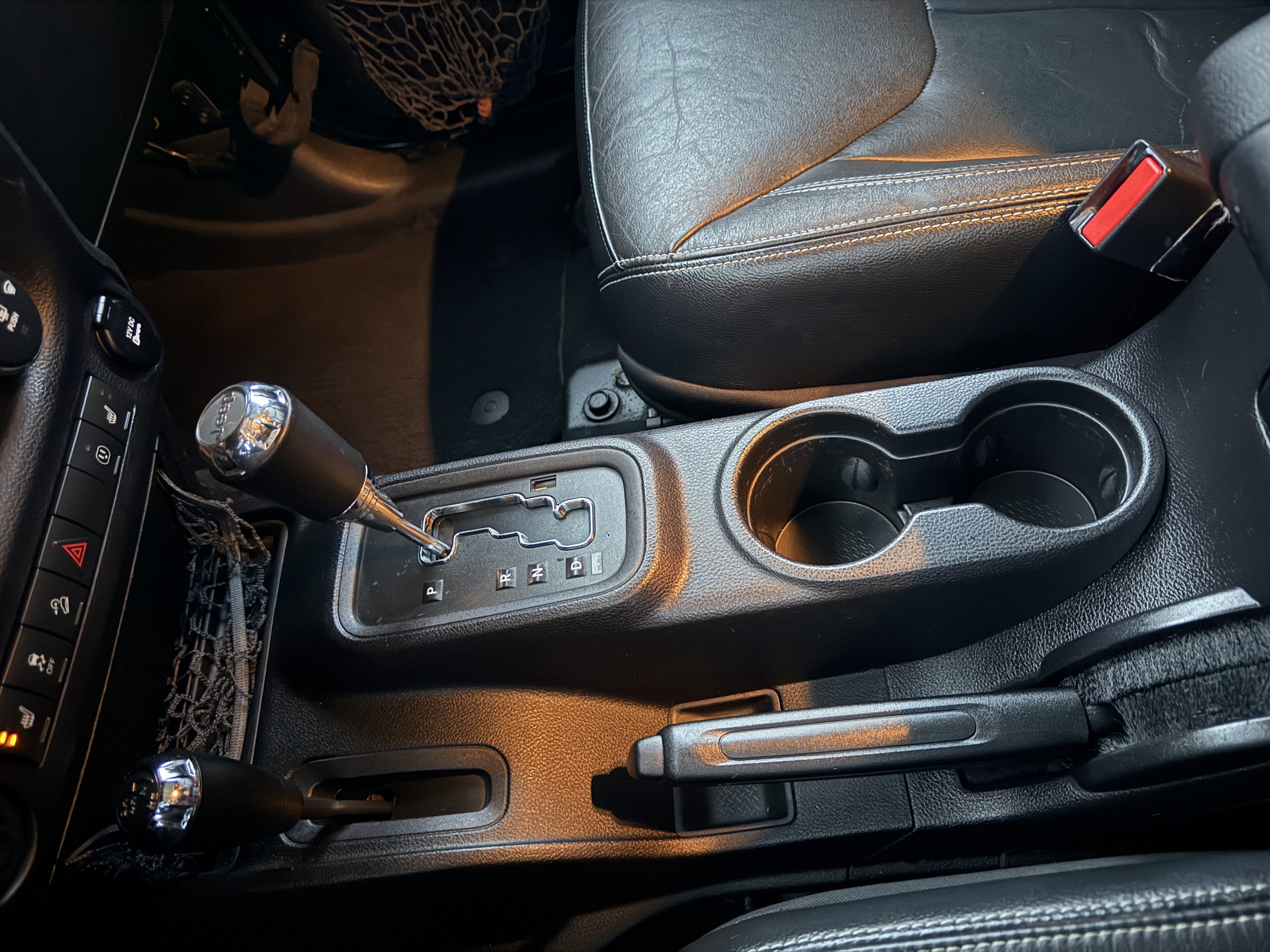 2015 Jeep WRANGLER UNLIMI SAHARA