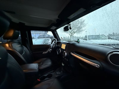 2015 Jeep WRANGLER UNLIMI SAHARA