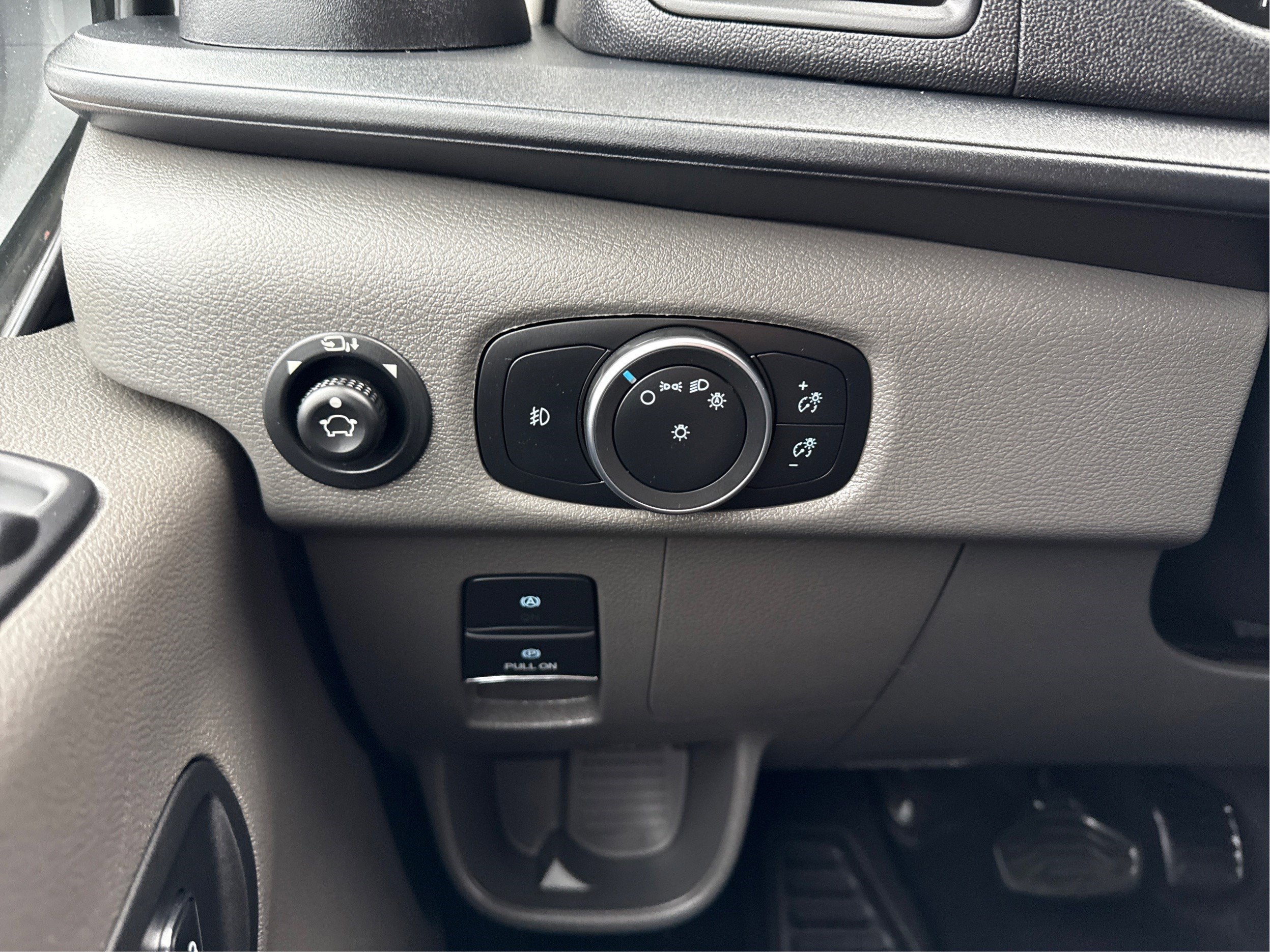 2023 Ford Transit Passenger Wagon XL