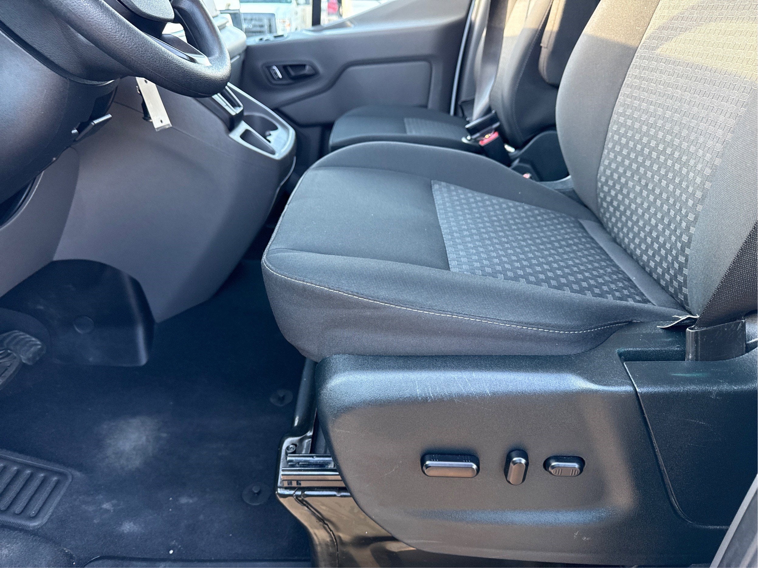 2023 Ford Transit Passenger Wagon XL