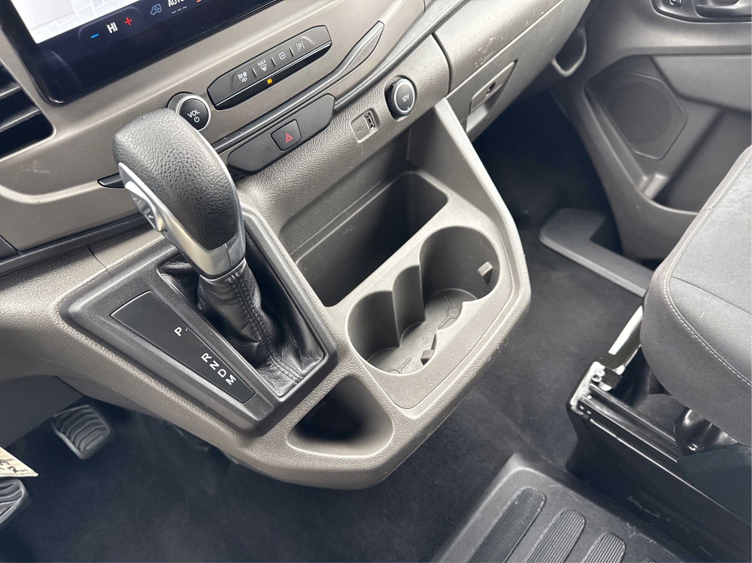 2022 Ford Transit Passenger Wagon XL