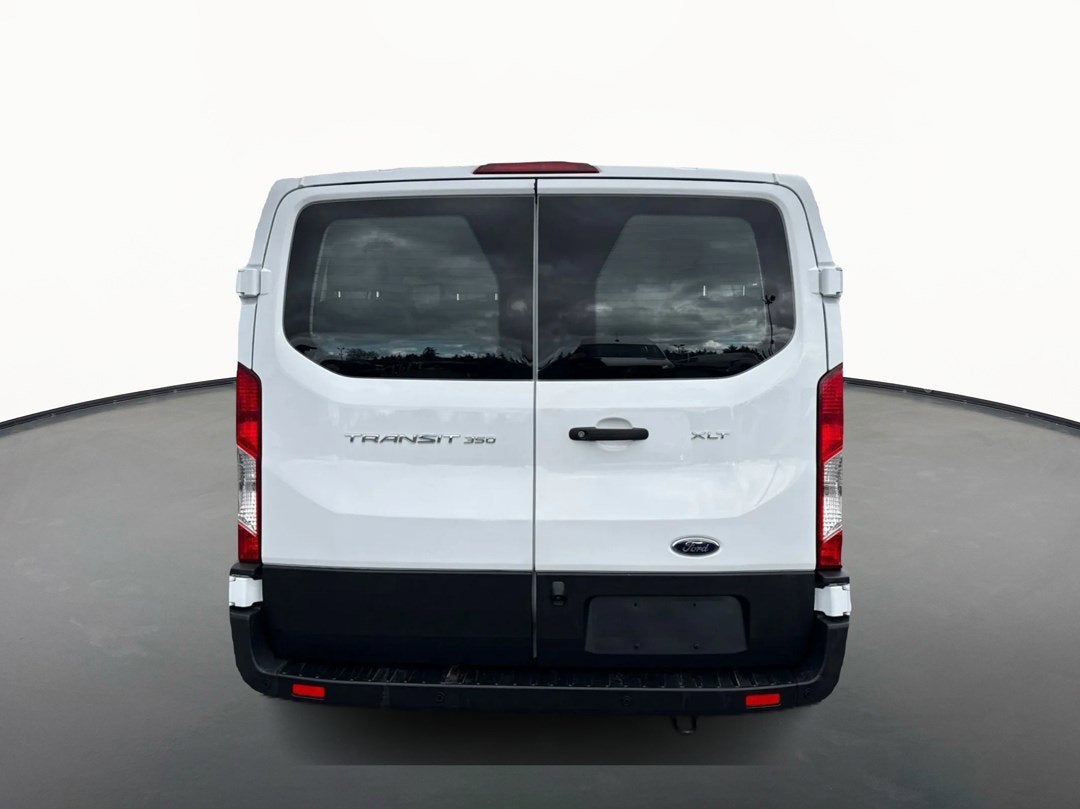 2022 Ford Transit Passenger Wagon XL