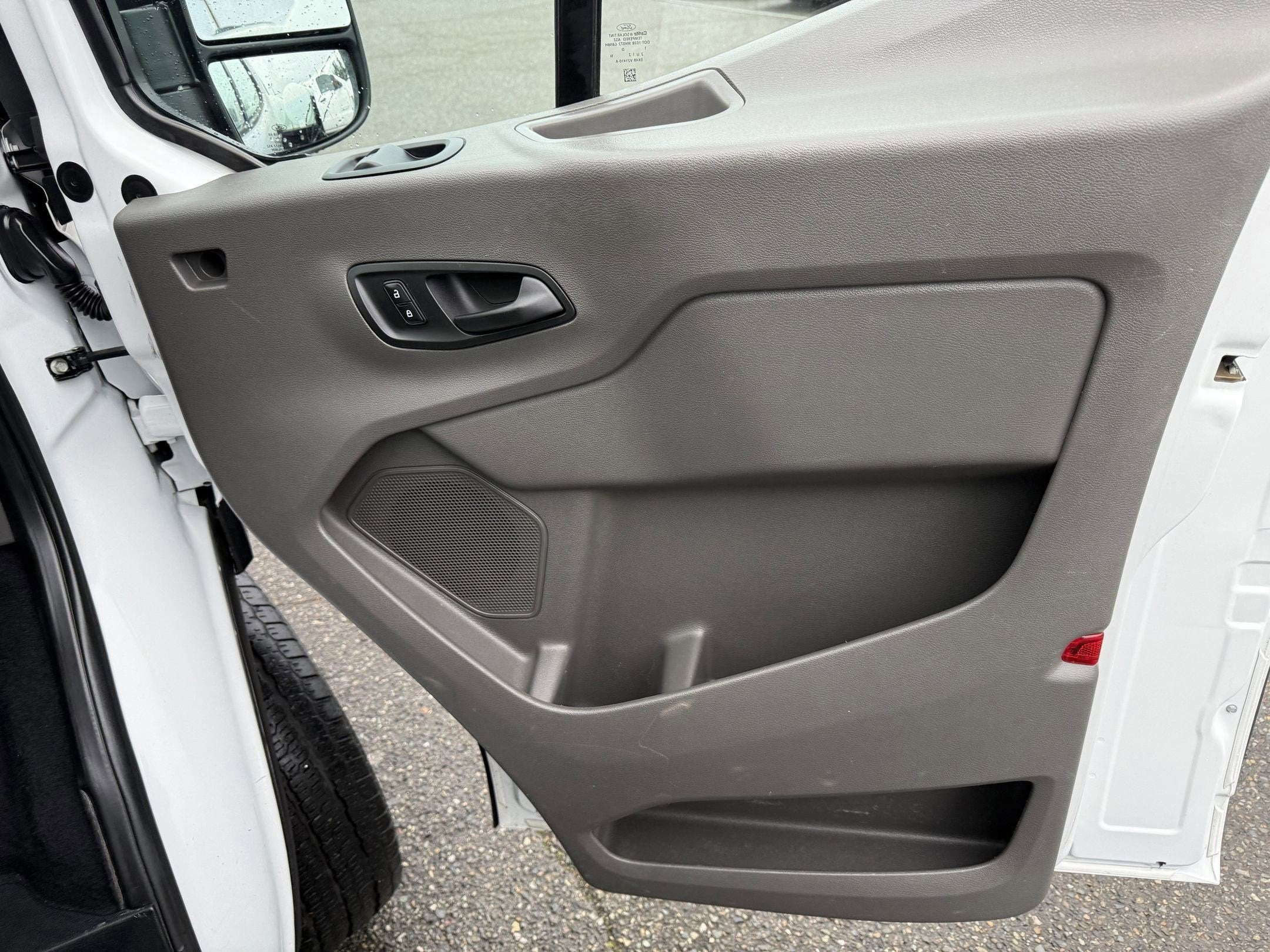 2021 Ford Transit Passenger Wagon XLT