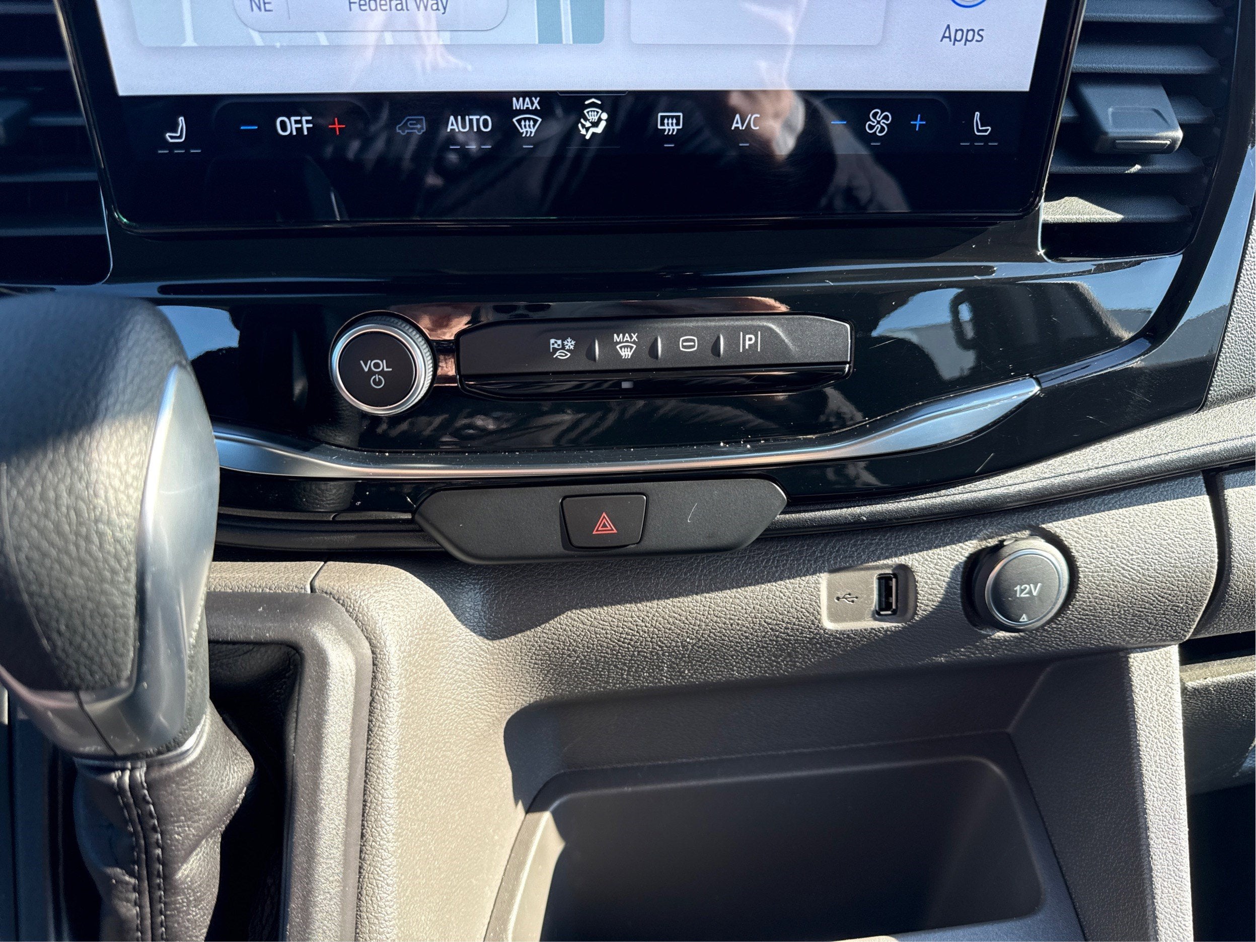 2023 Ford Transit Passenger Wagon XL