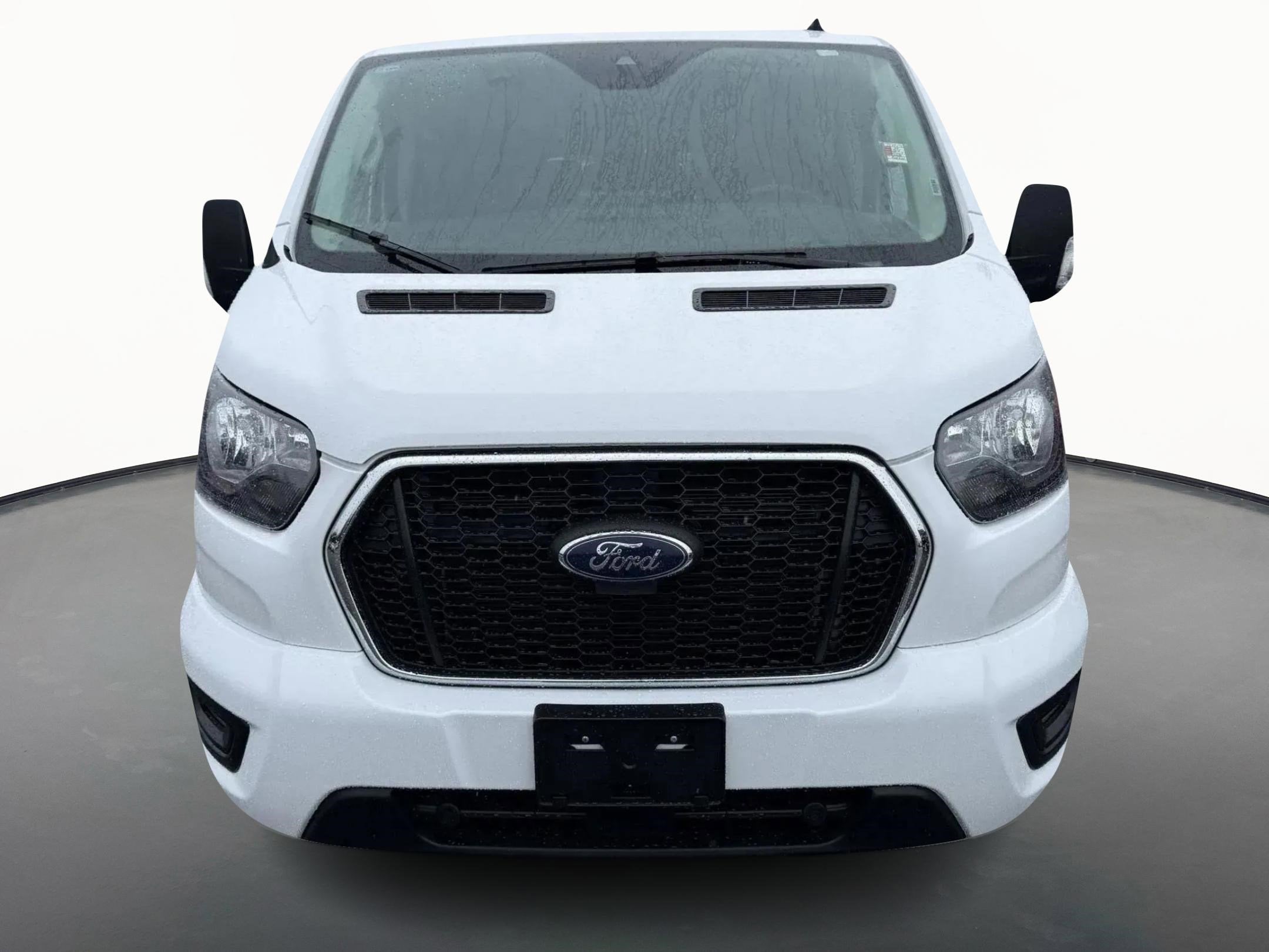 2024 Ford Transit Passenger Wagon XL