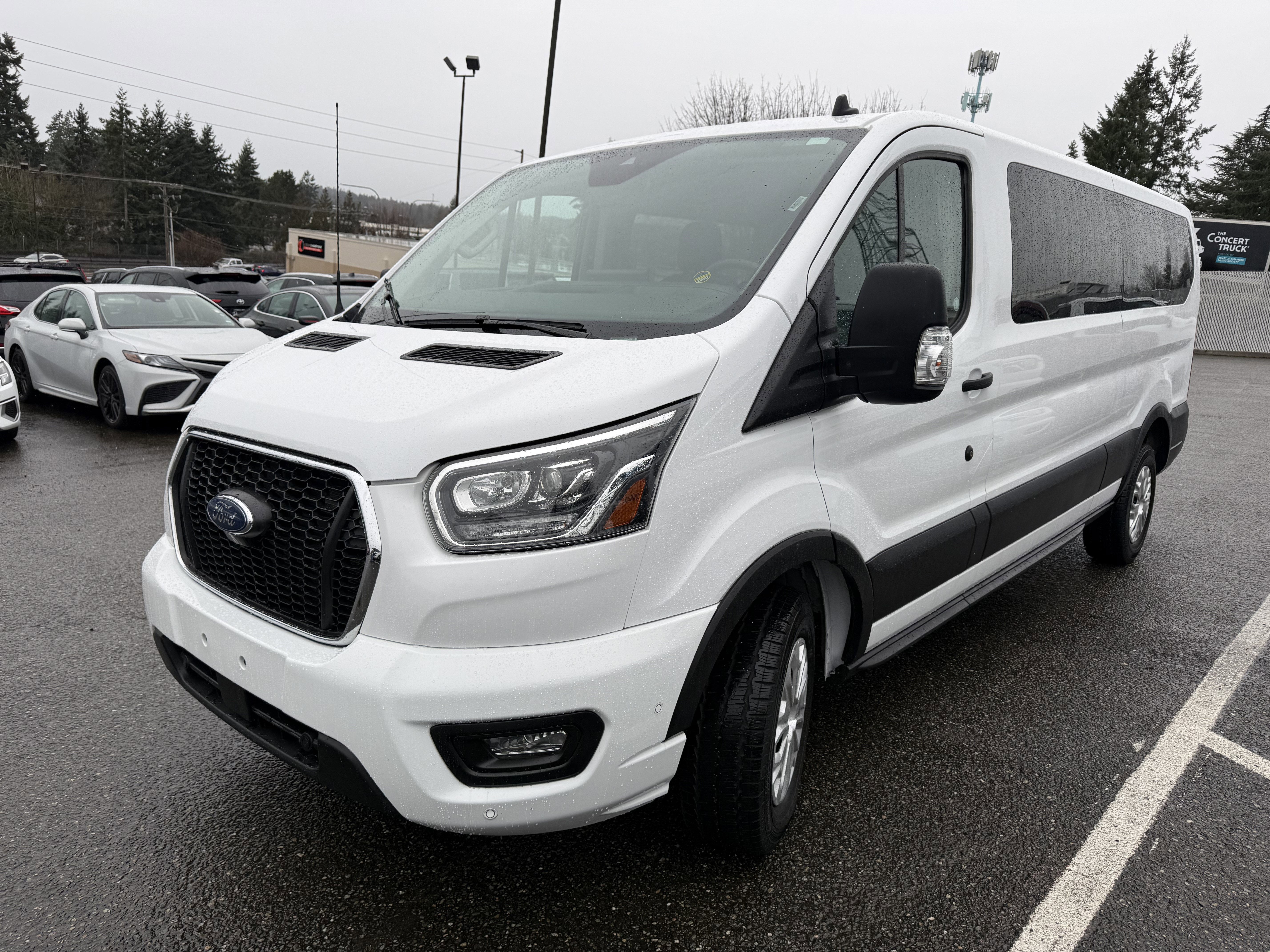 2023 Ford Transit Passenger Wagon XL
