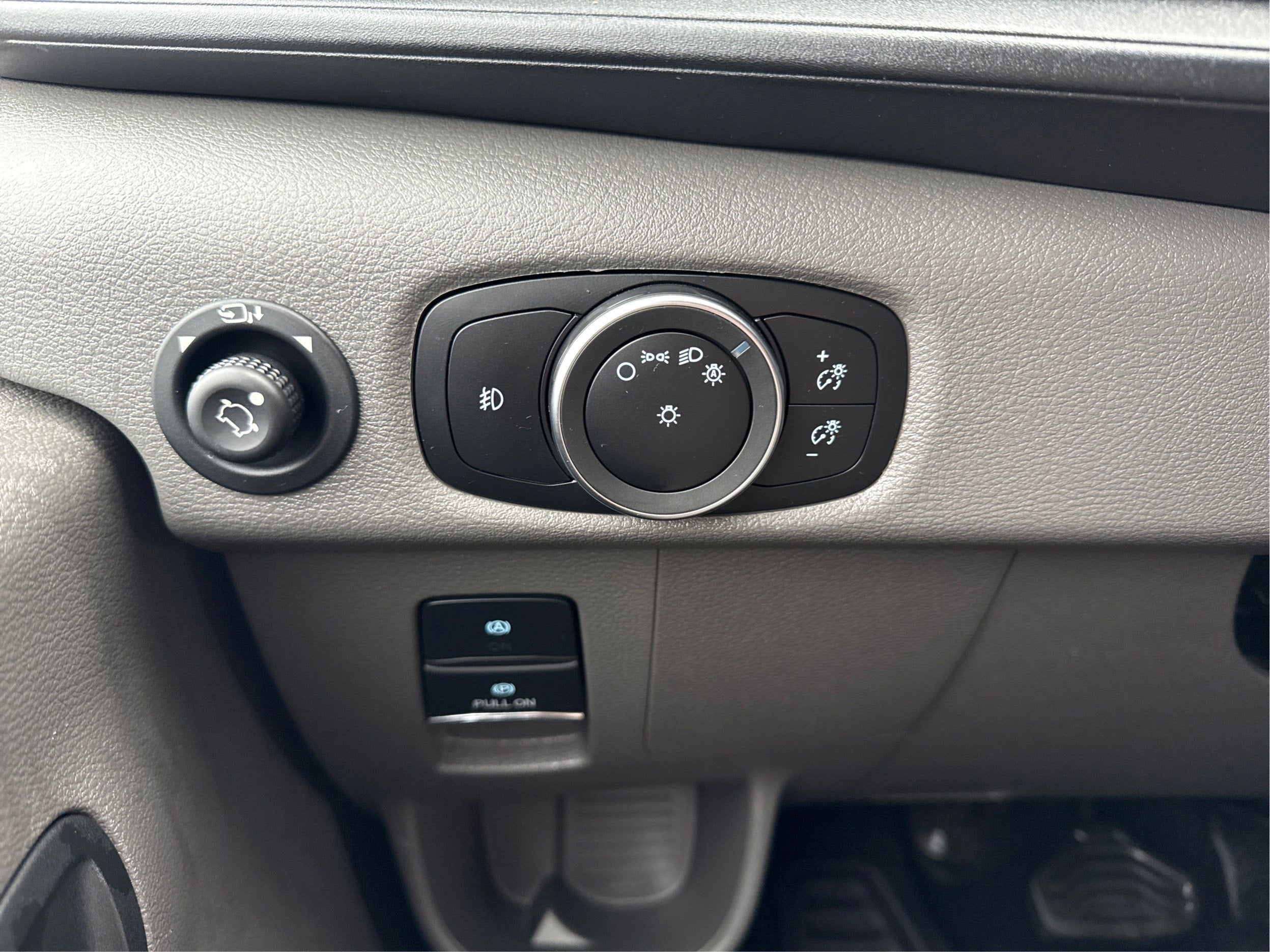 2024 Ford Transit Passenger Wagon XL