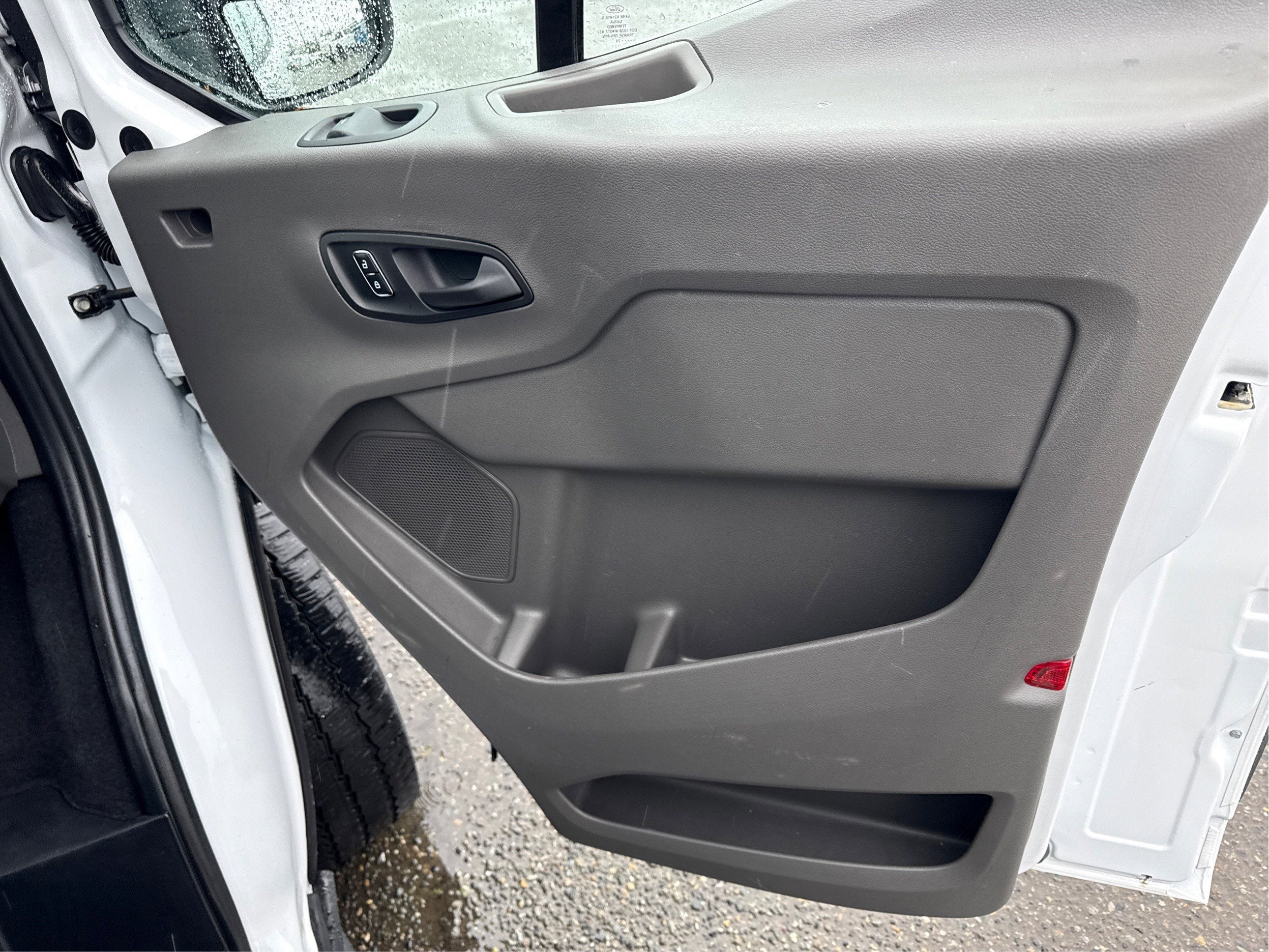 2024 Ford Transit Passenger Wagon XL