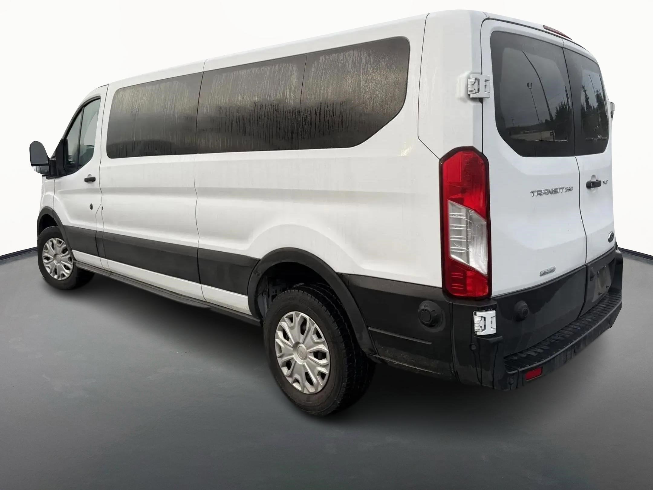 2024 Ford Transit Passenger Wagon XL