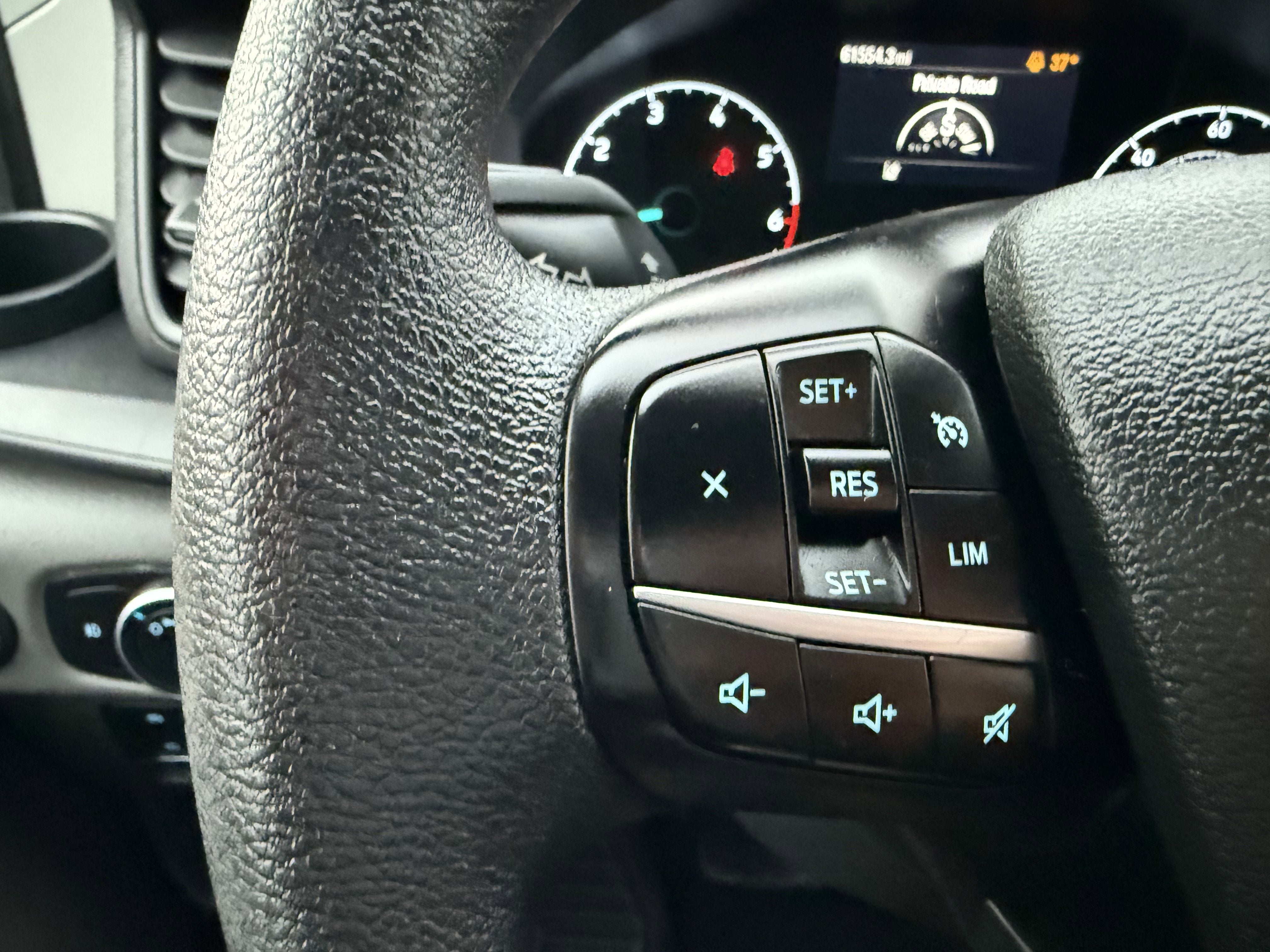 2023 Ford Transit Passenger Wagon XL