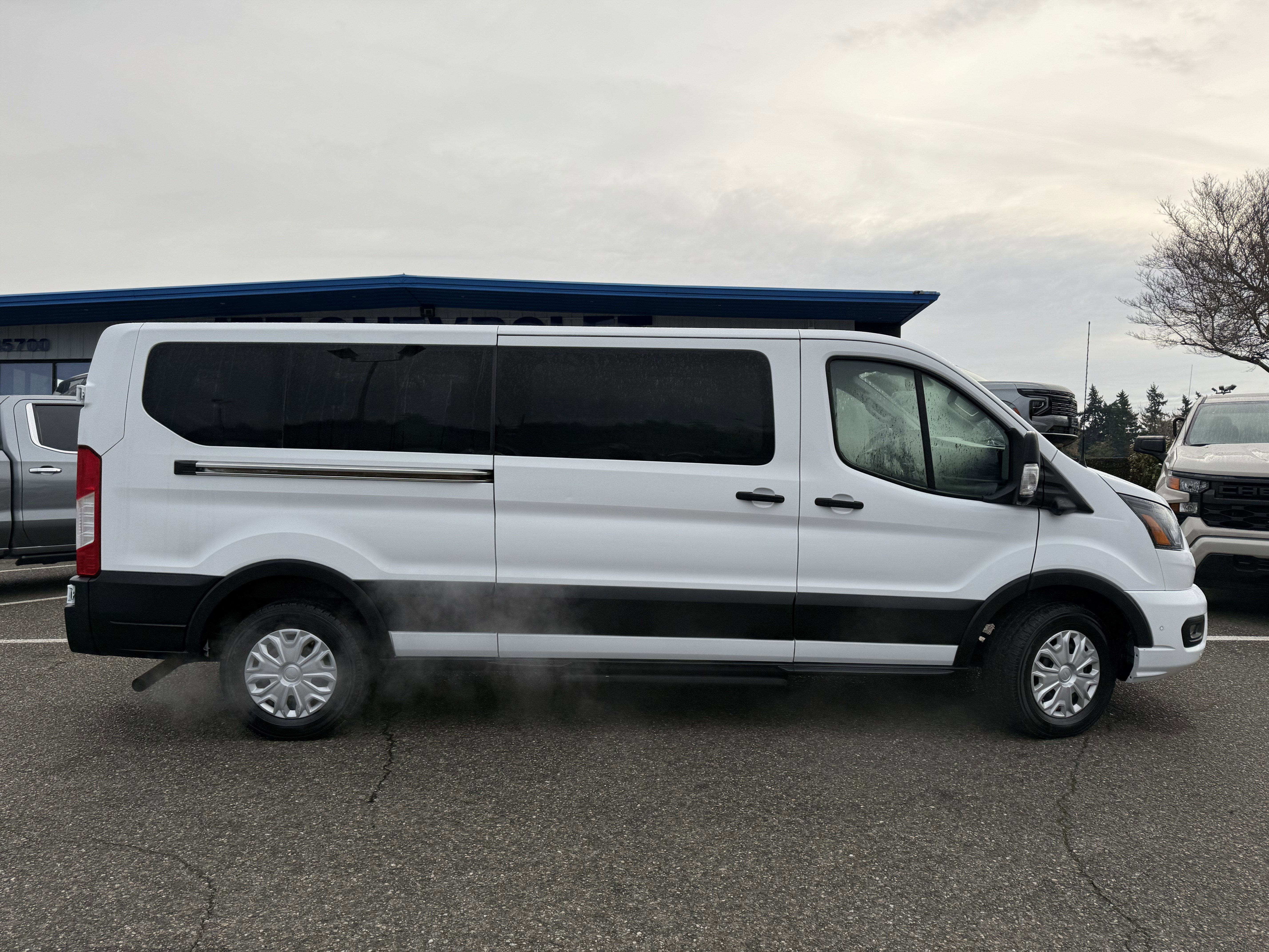 2023 Ford Transit Passenger Wagon XL