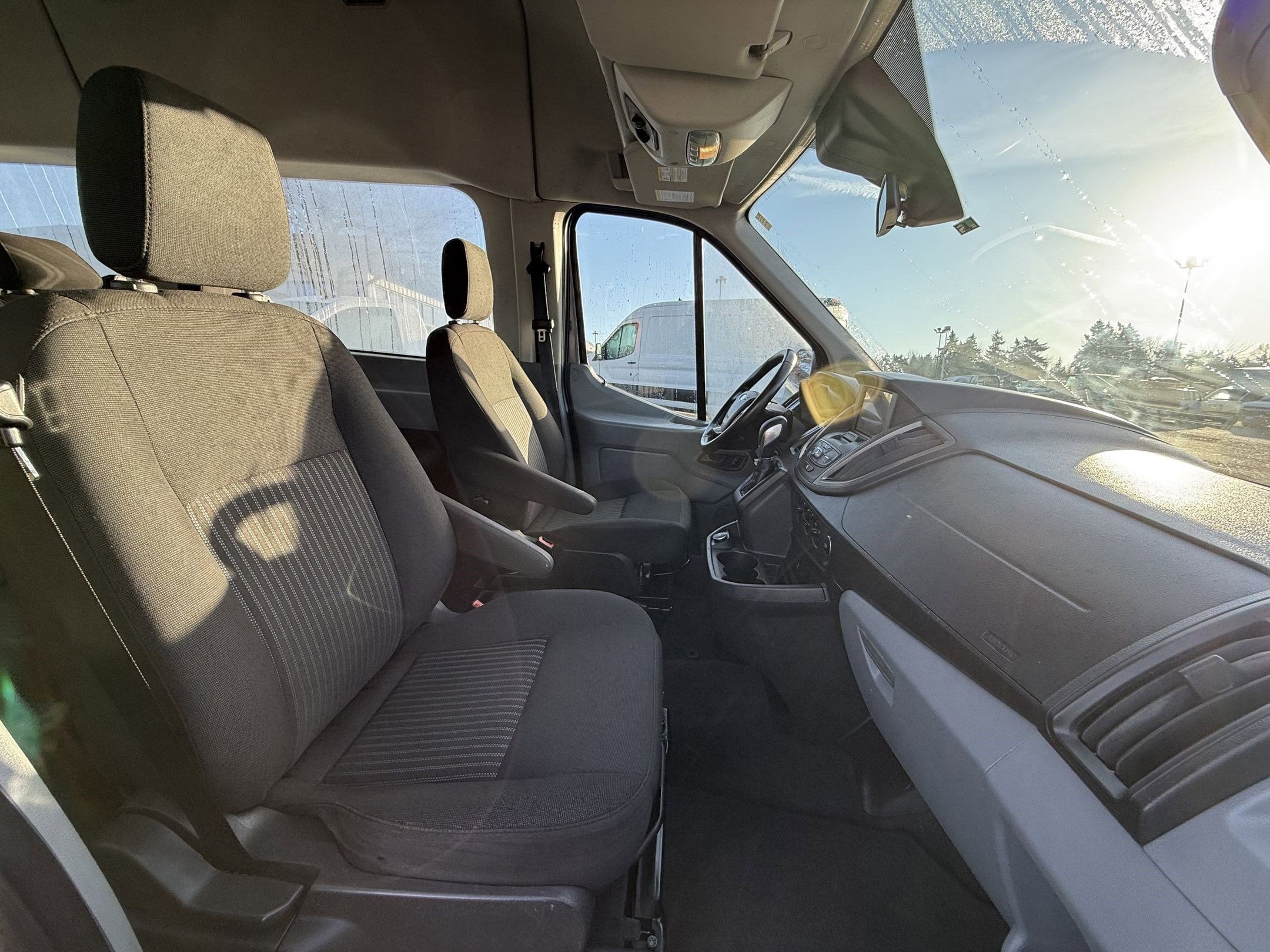 2017 Ford Transit-350 XLT