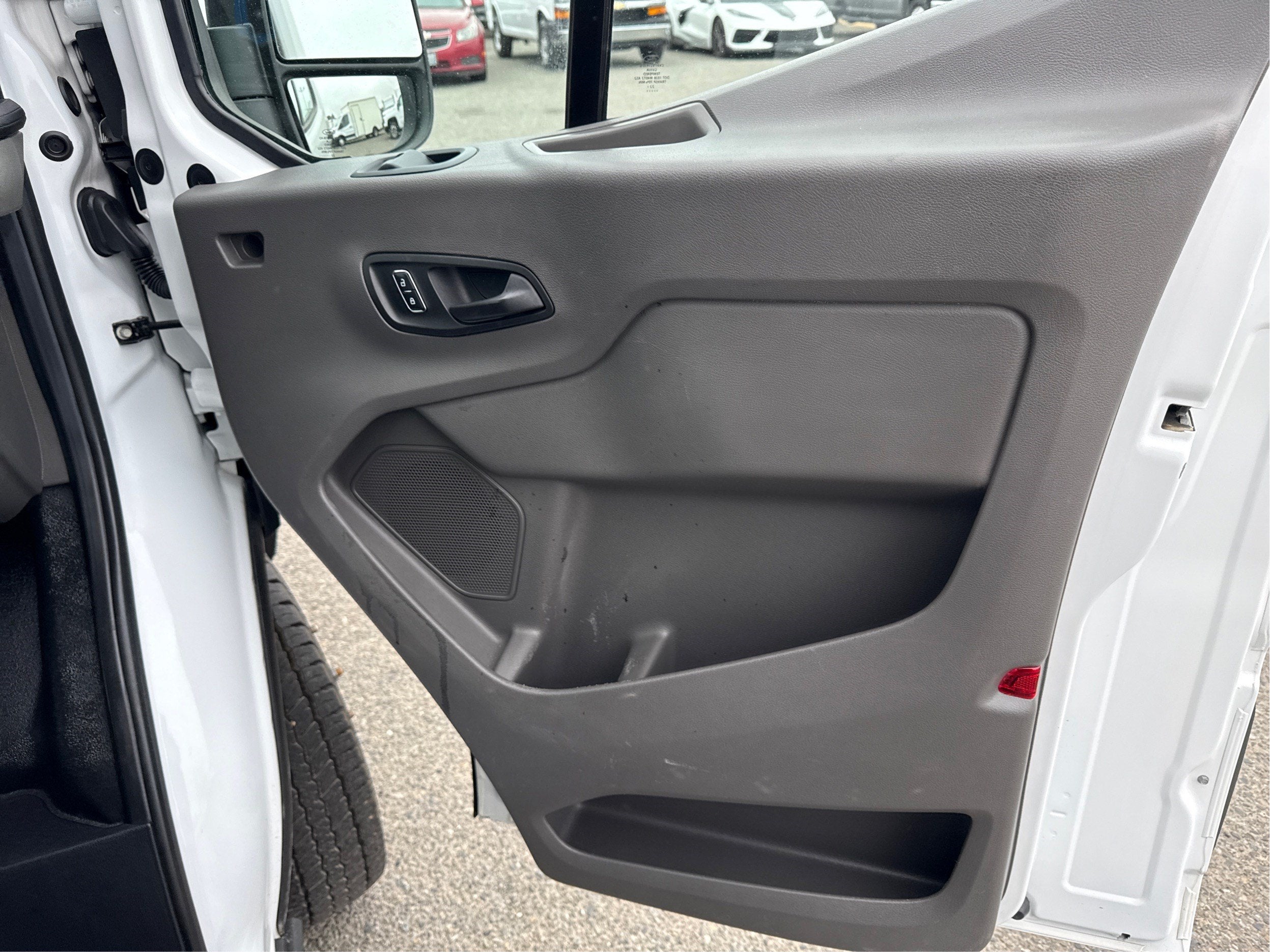 2022 Ford Transit Cutaway T350 RWD DRW 9950