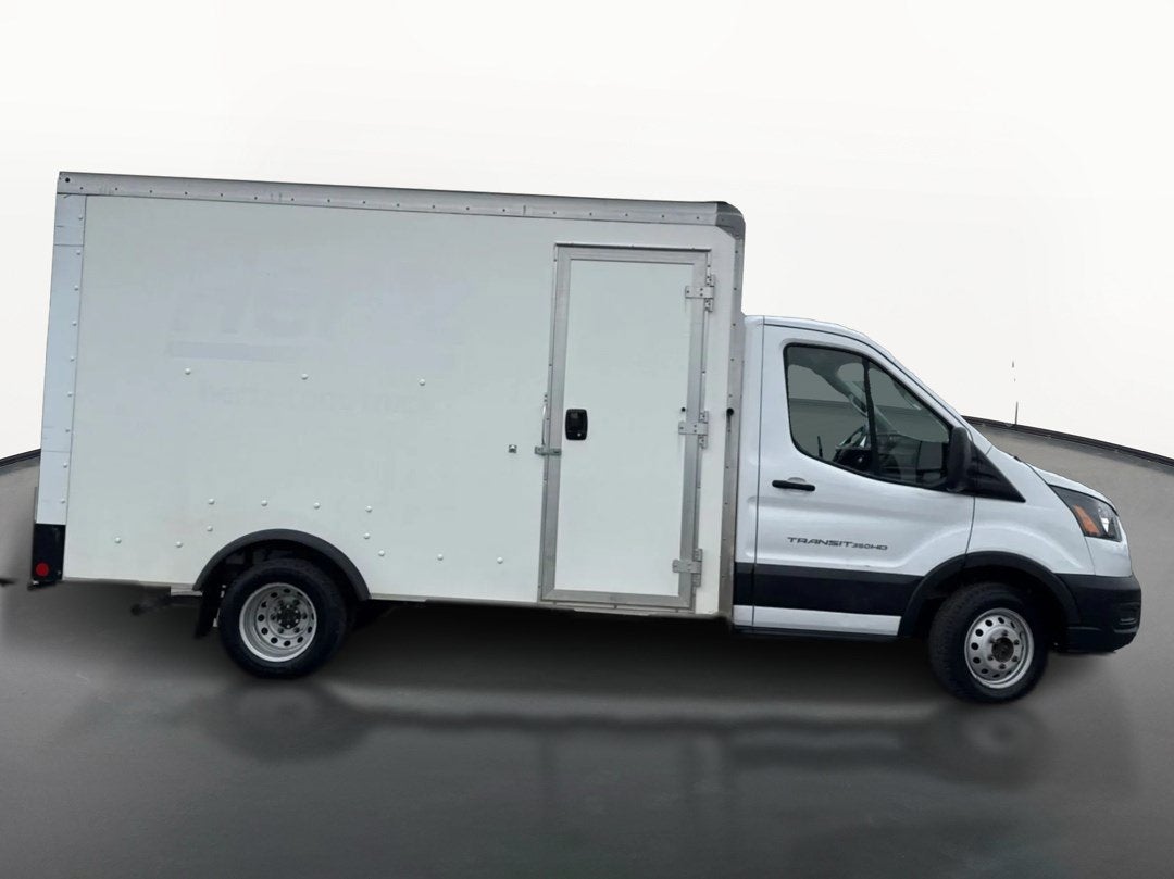 2022 Ford Transit Cutaway T350 RWD DRW 9950