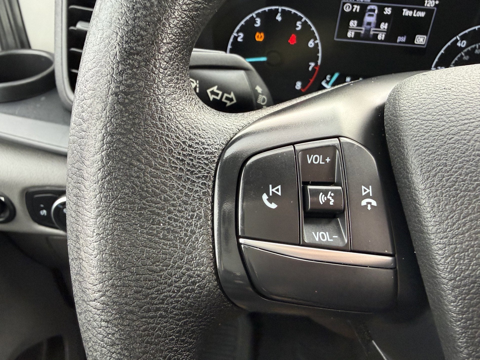 2022 Ford Transit Cutaway T350 RWD DRW 9950