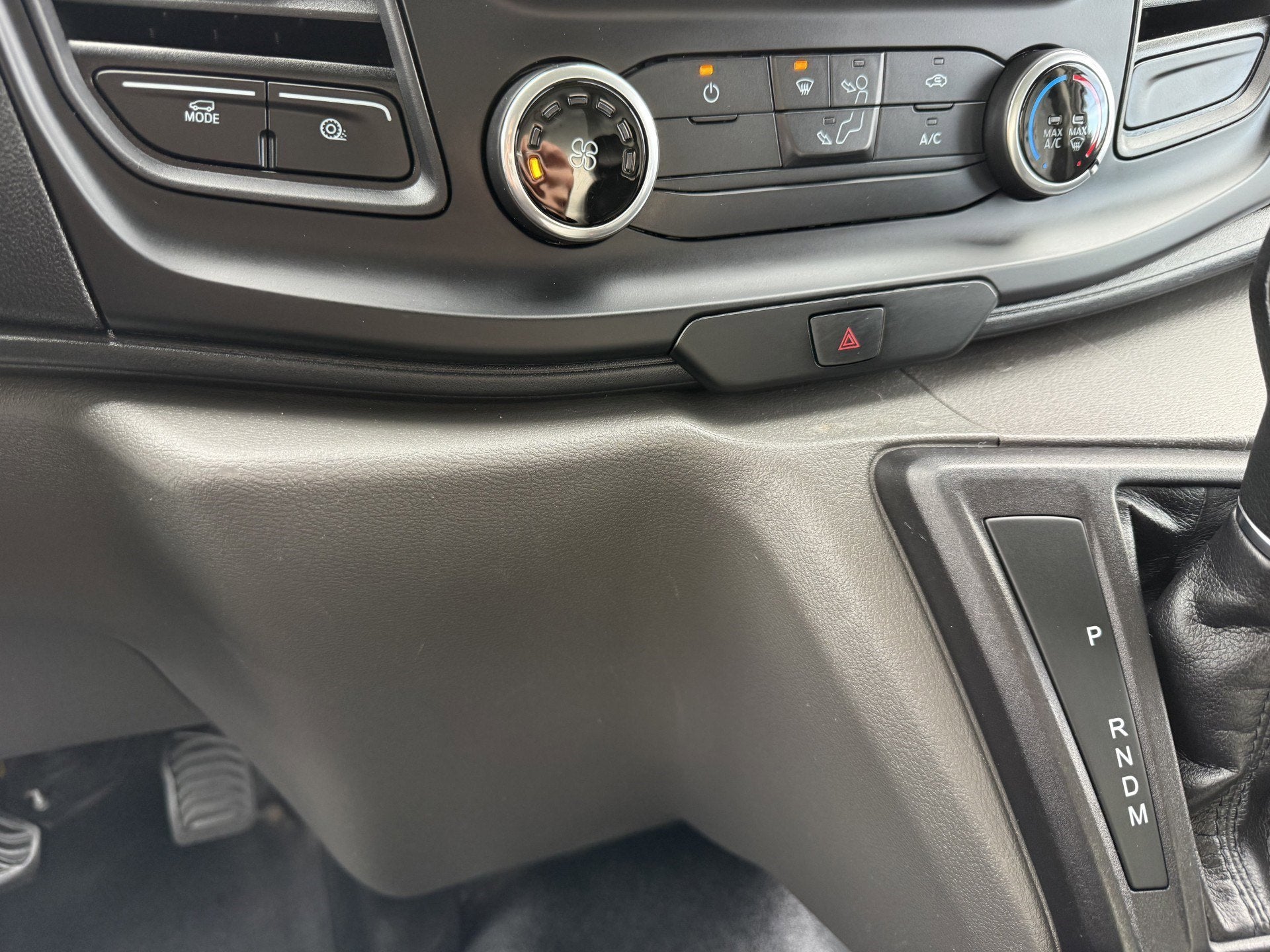 2022 Ford Transit Cutaway T350 RWD DRW 9950