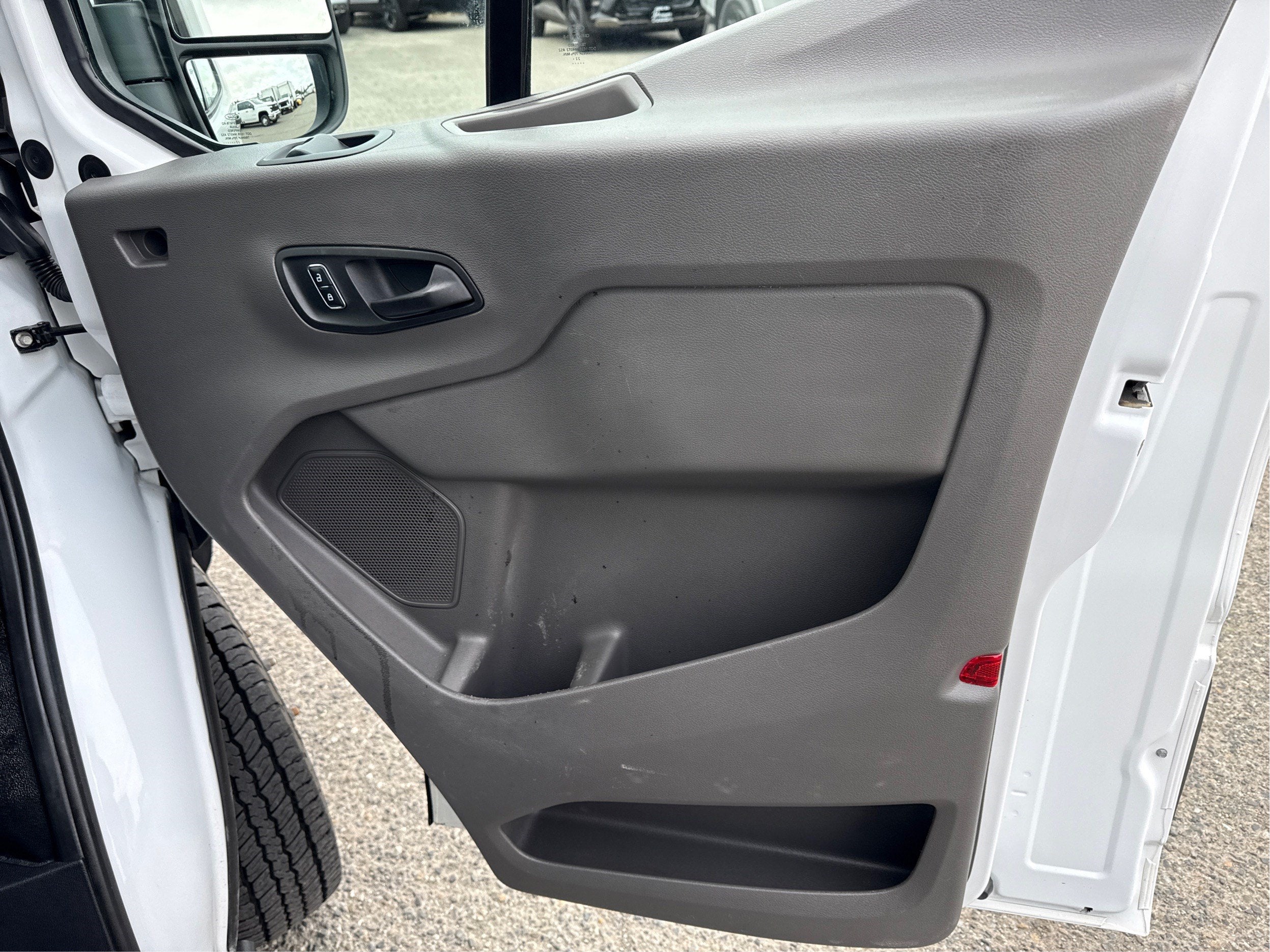 2022 Ford Transit Cutaway Base