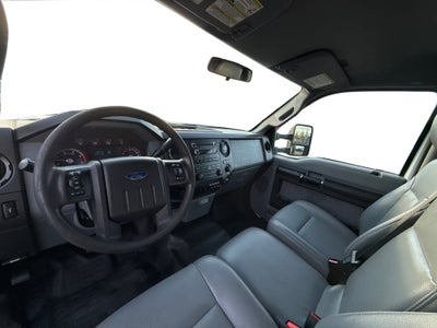 2014 Ford Super Duty F-550 DRW XL
