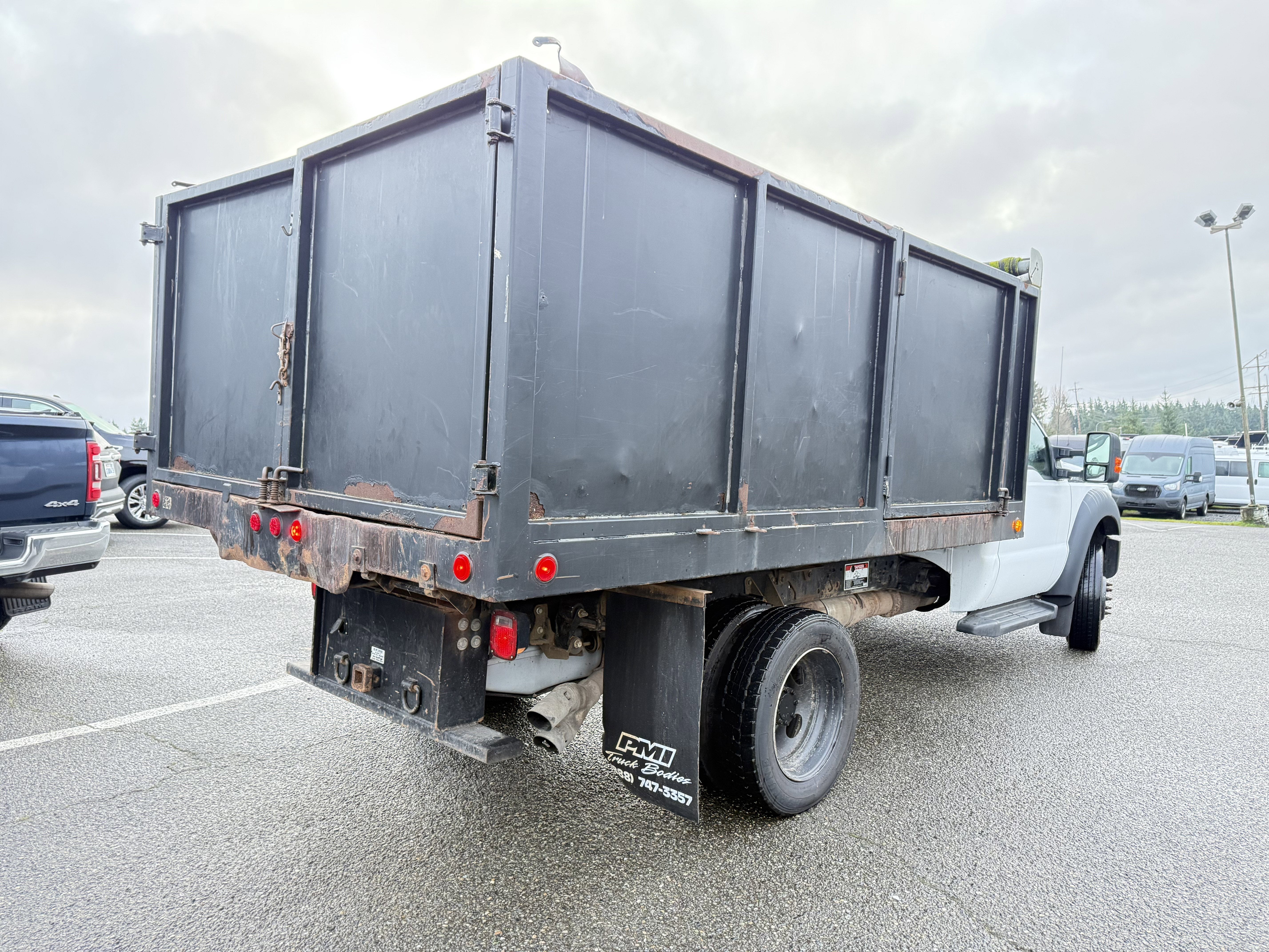 2014 Ford Super Duty F-550 DRW XL