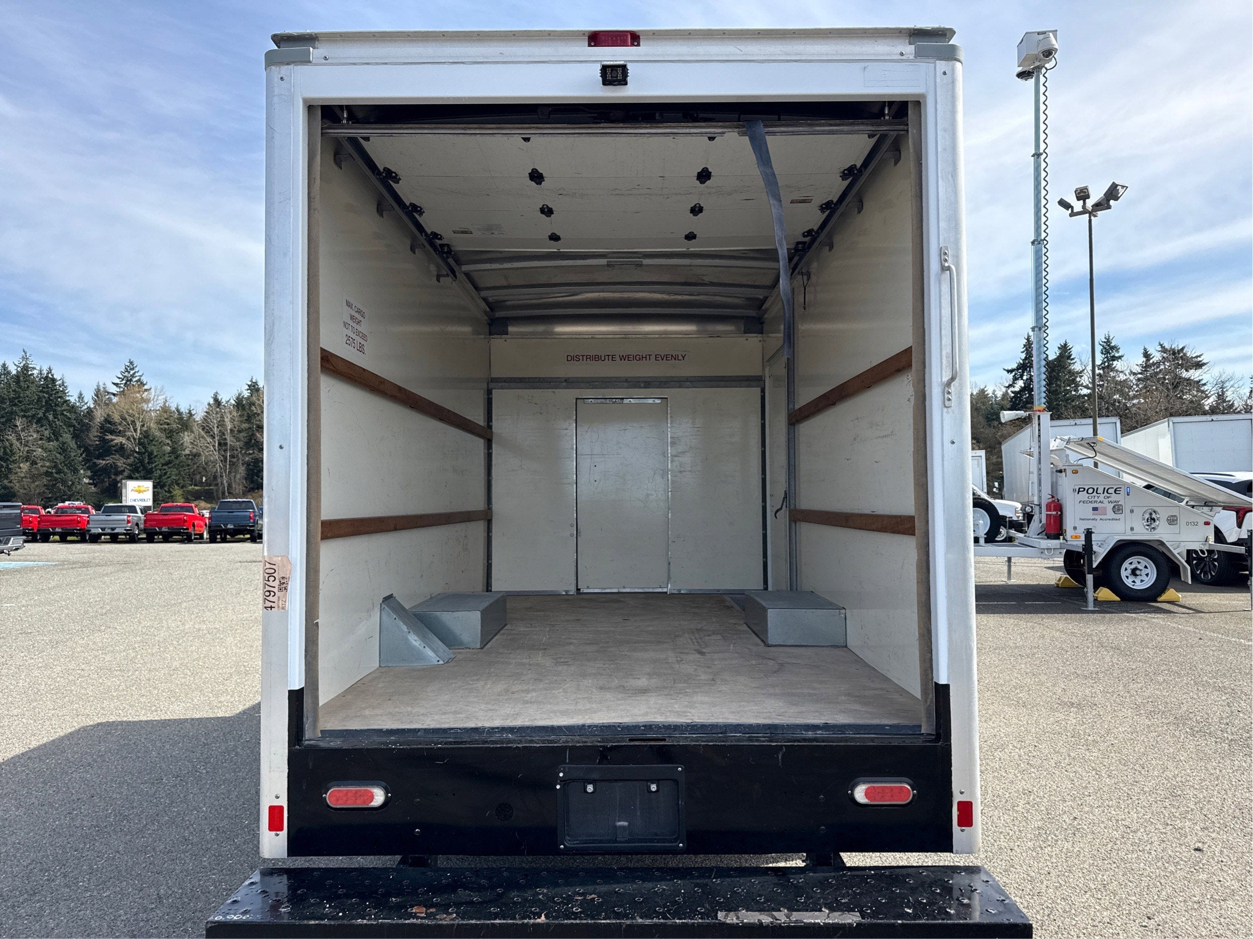 2022 Ford E-Series Cutaway E-350