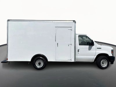 2022 Ford E-Series Cutaway E-350