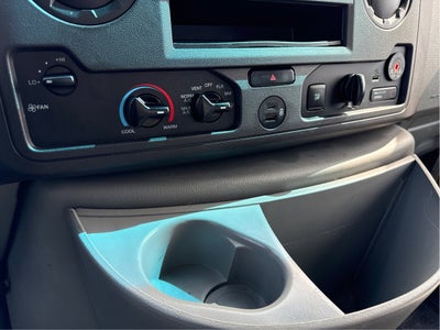 2022 Ford E-Series Cutaway E-350