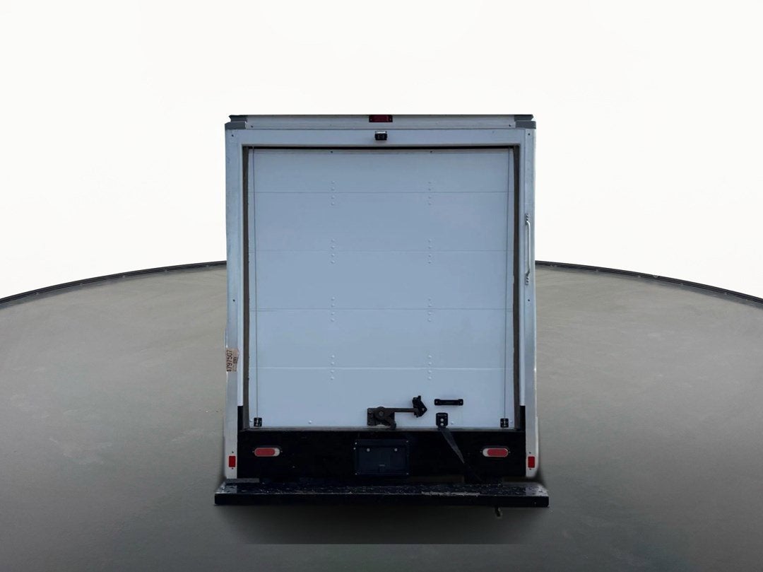 2022 Ford E-Series Cutaway E-350