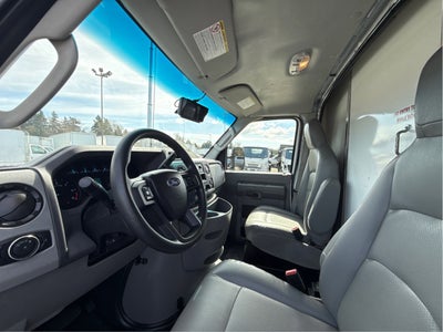 2022 Ford E-Series Cutaway E-350