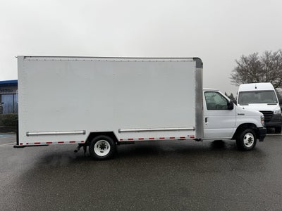 2022 Ford E-Series Cutaway E-350