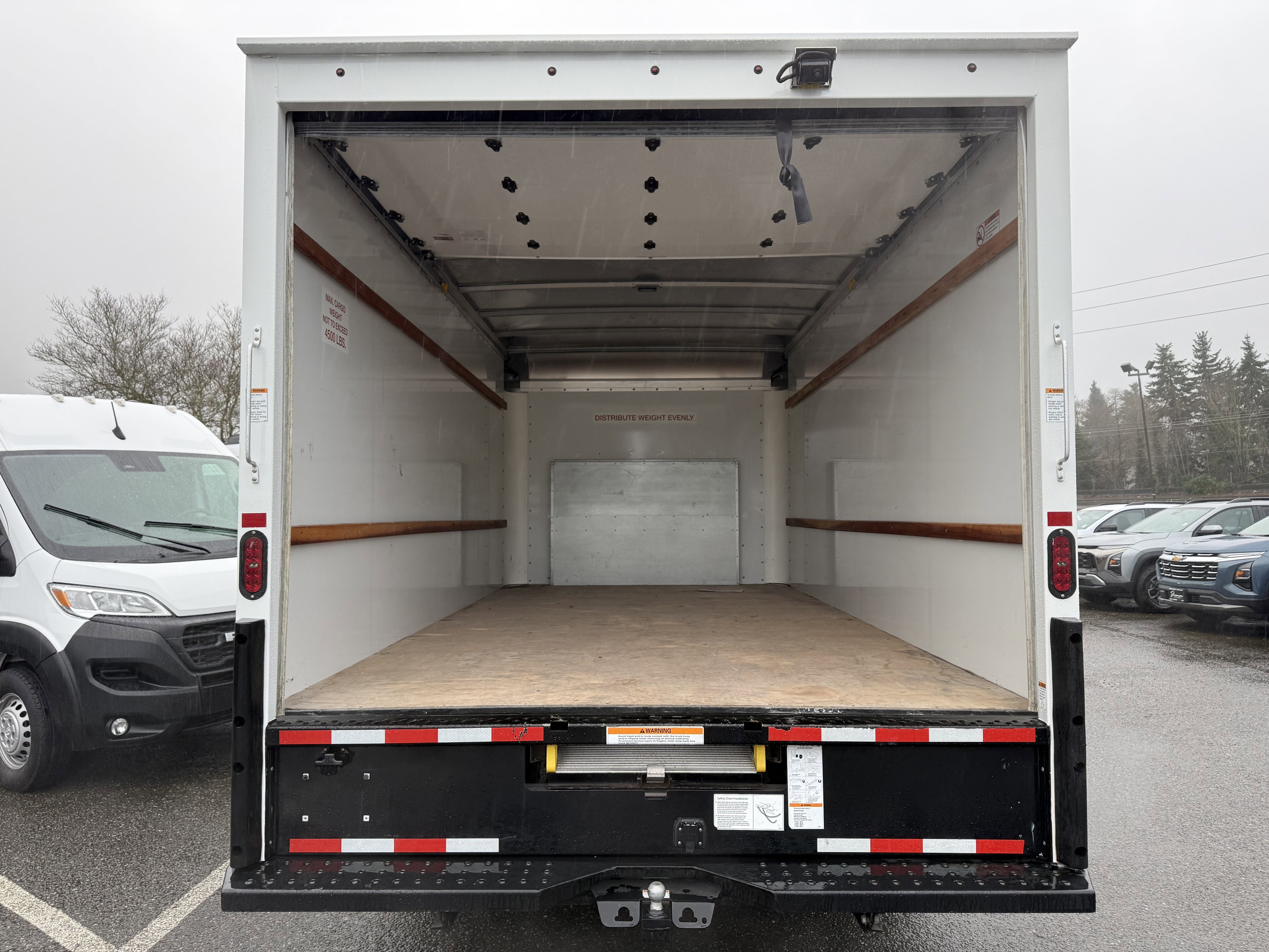 2022 Ford E-Series Cutaway E-350