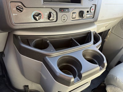 2022 Ford E-Series Cutaway E-350