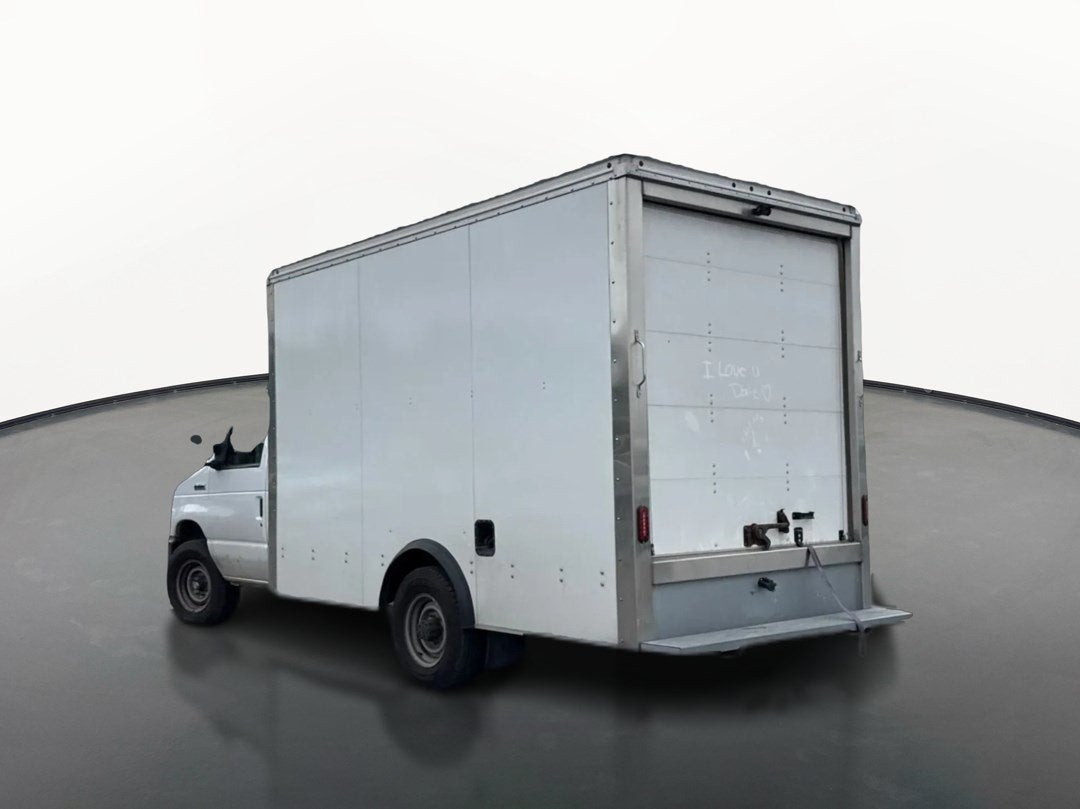 2023 Ford E-Series Cutaway E-350