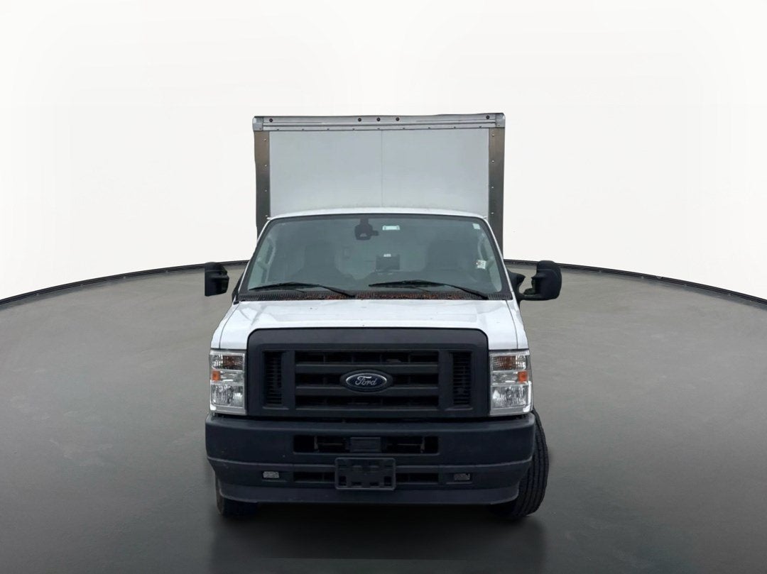 2023 Ford E-Series Cutaway E-350