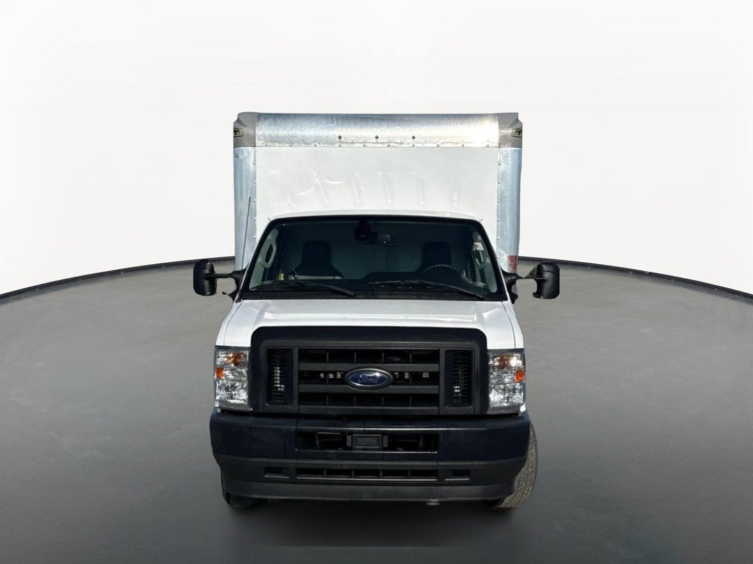 2023 Ford E-Series Cutaway E-350