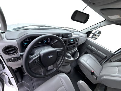 2022 Ford E-Series Cutaway E-350