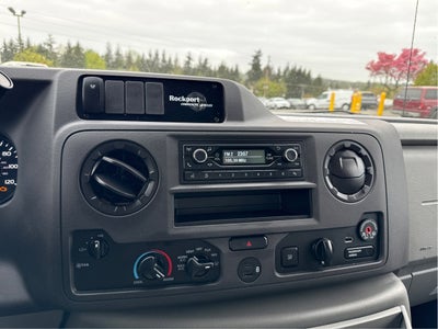 2022 Ford E-Series Cutaway E-350