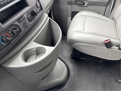 2022 Ford E-Series Cutaway E-350