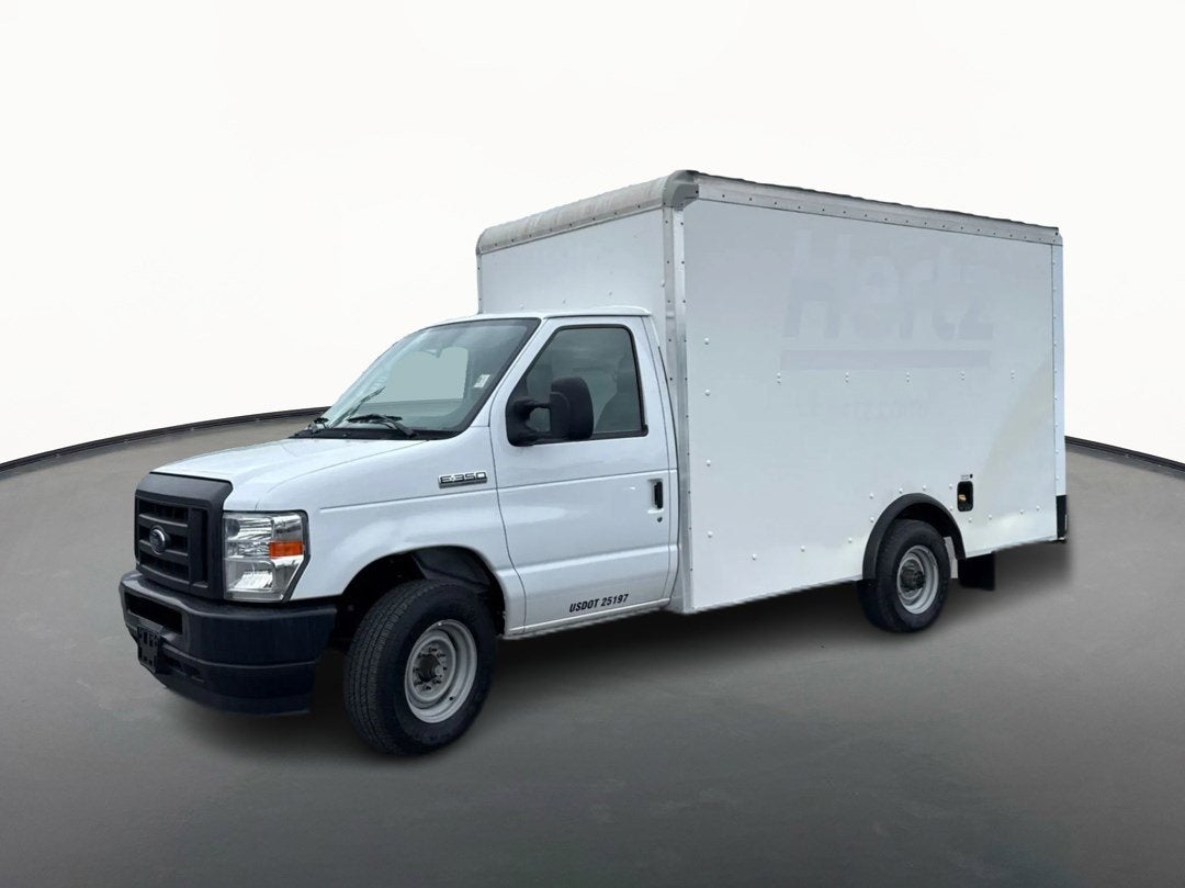 2022 Ford E-Series Cutaway E-350