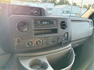 2023 Ford E-Series Cutaway E-350