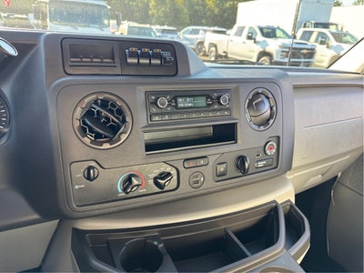 2023 Ford E-Series Cutaway E-350