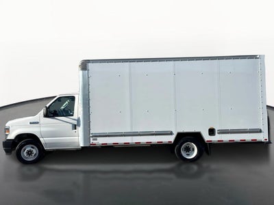 2023 Ford E-Series Cutaway E-350