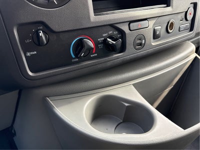 2022 Ford E-Series Cutaway Base