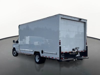 2022 Ford E-Series Cutaway E-350