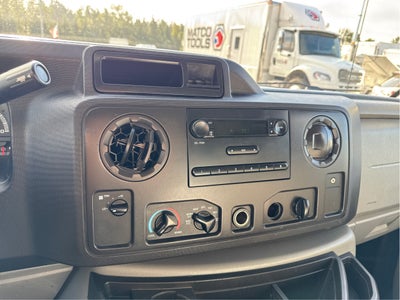 2015 Ford Econoline Commercial Cuta E-350 SUPER DUTY