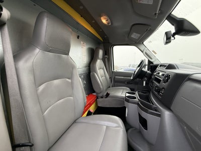 2024 Ford E-Series Cutaway E-350