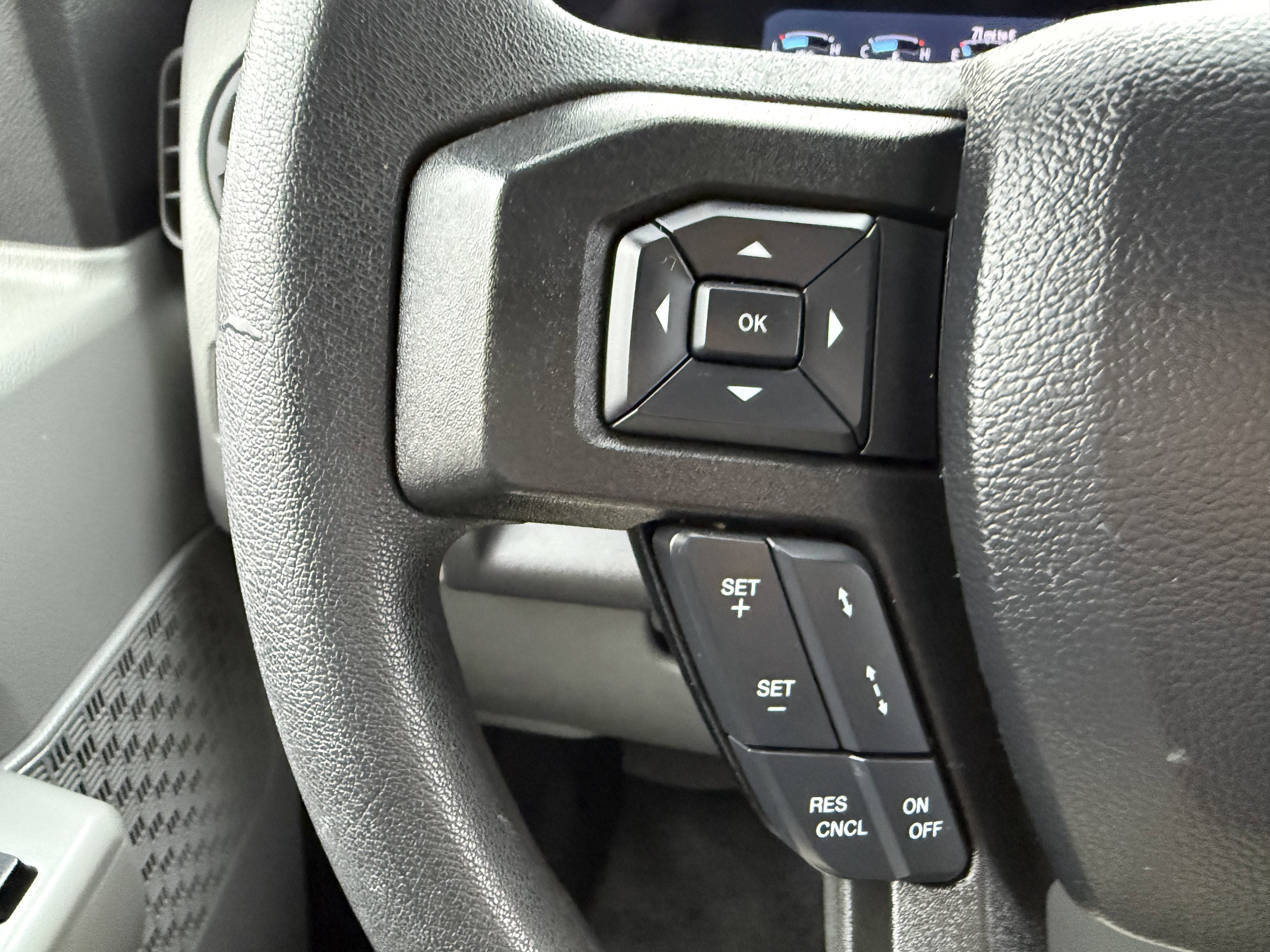 2024 Ford E-Series Cutaway E-350