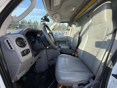 2024 Ford E-Series Cutaway E-350