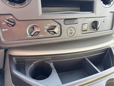 2024 Ford E-Series Cutaway E-350