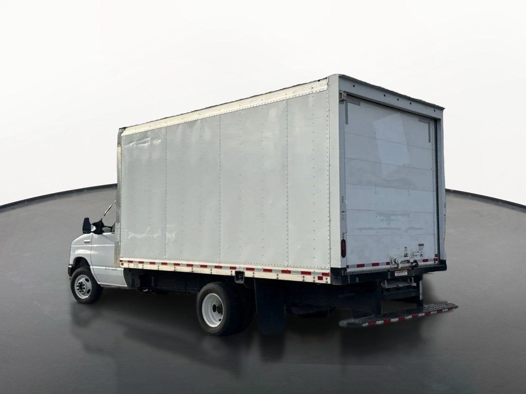 2024 Ford E-Series Cutaway E-350